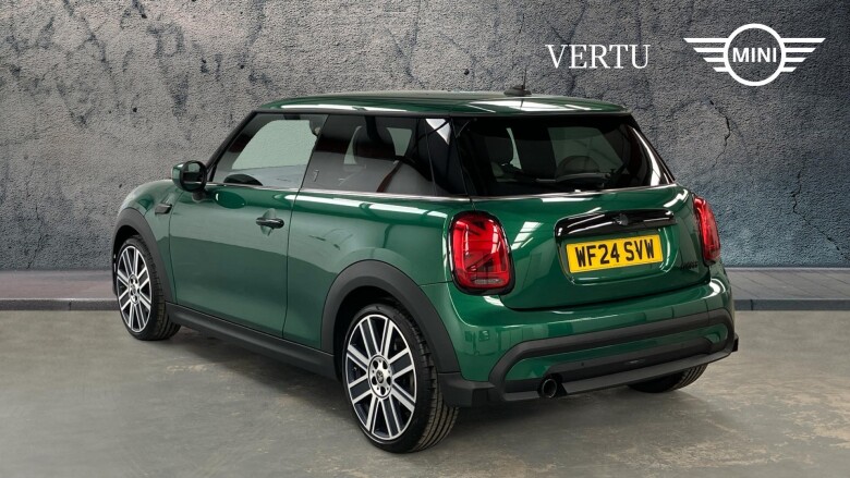 MINI Hatchback 1.5 Cooper Exclusive 3dr Auto Petrol Hatchback